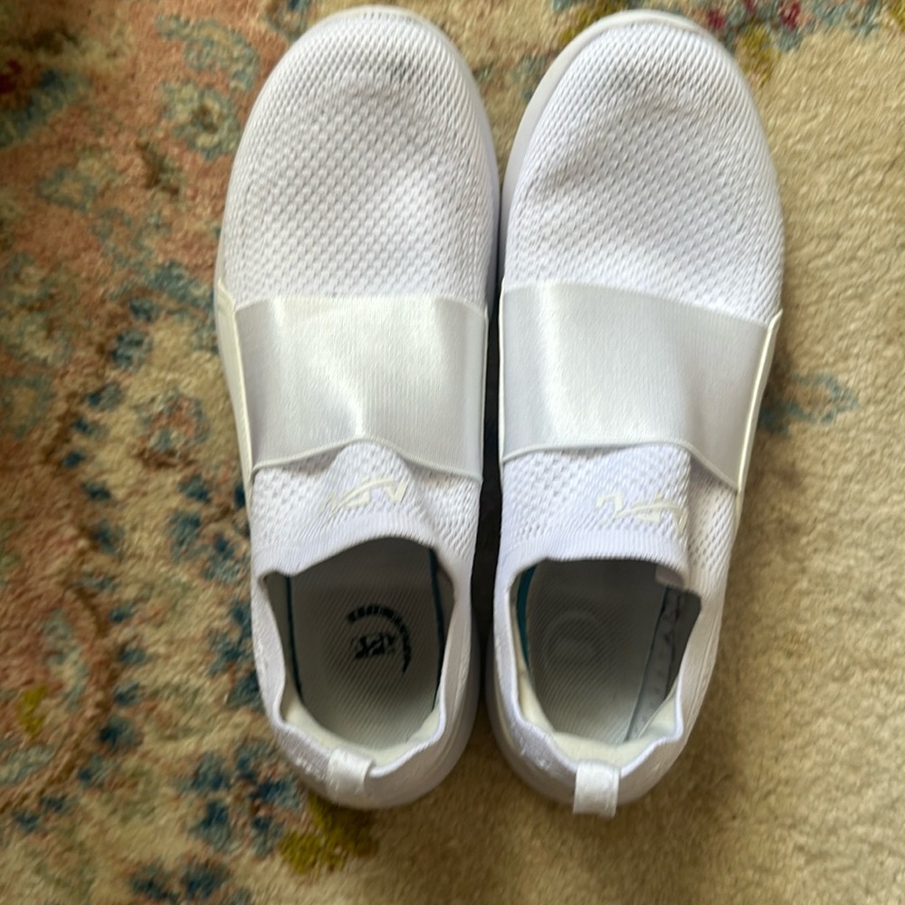 APL size 10 women’s sneaker slip on
